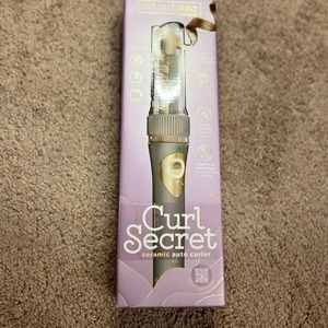Infiniti Pro Curl Secret Conair new in box sealed ready to gift! Retails for 99